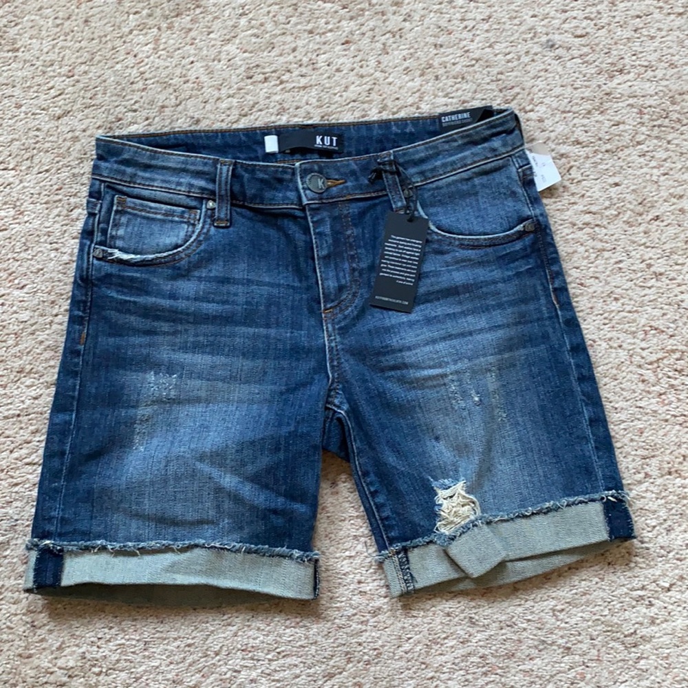 Kut from the Kloth Catherine Boyfriend Short 2 NWT